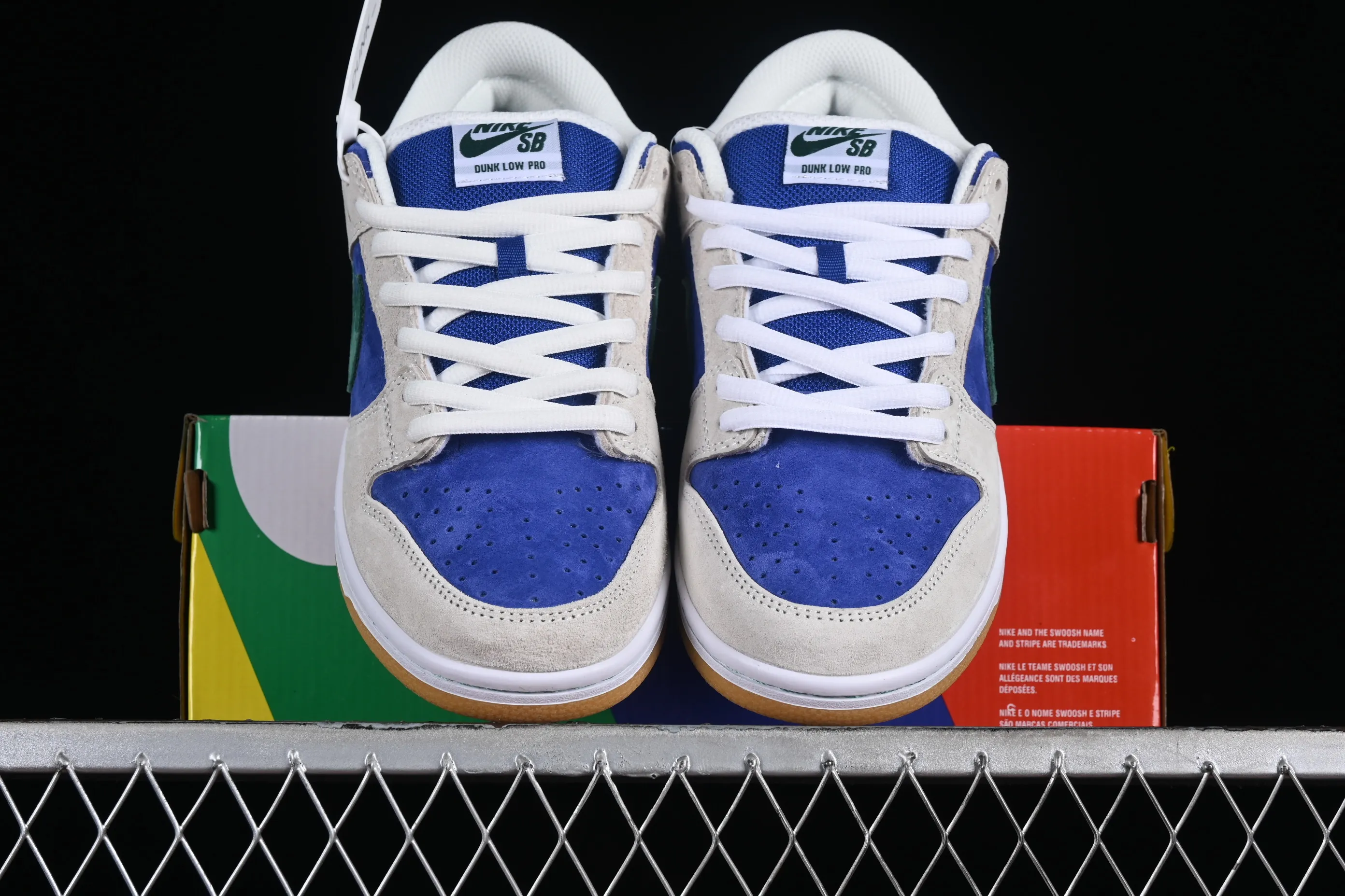 All categories Nk SB Dunk series Nk SB Dunk Low low-top sneakers N version Nk SB Dunk Low "Hyper Royal" Teenage Mutant Ninja Turtles Leonardo SB low-top casual sneakers HF3704-001